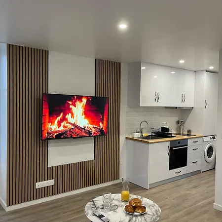 아파트 Bright 9 Minutes From Disneyland Paris